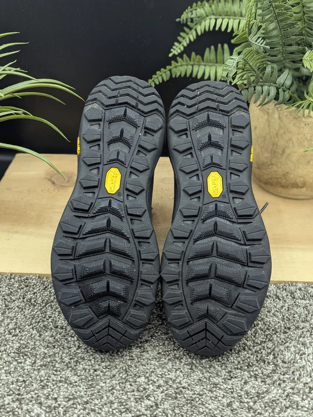 Merrell Siren 4 Thermal Waterproof Women's Size 7.5 Casual Comfort Boots